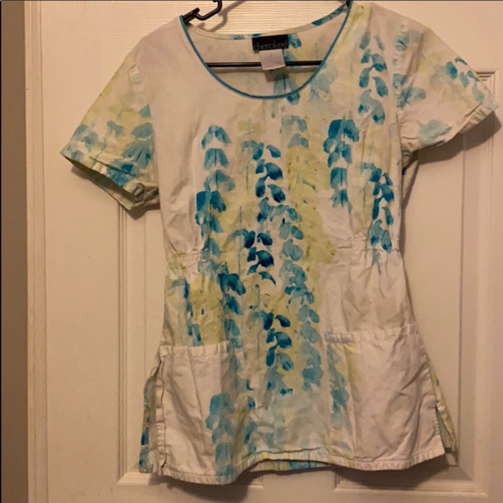 Scrub top